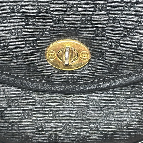 Vintage Gucci Micro GG Crossbody - Picture 2 of 13